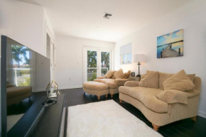Luxury Riverfront: Heated Pool, Spa, & Dock Access